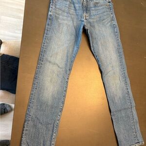 Vineyard Vines Blue Skinny Jeans with Vintage Appeal